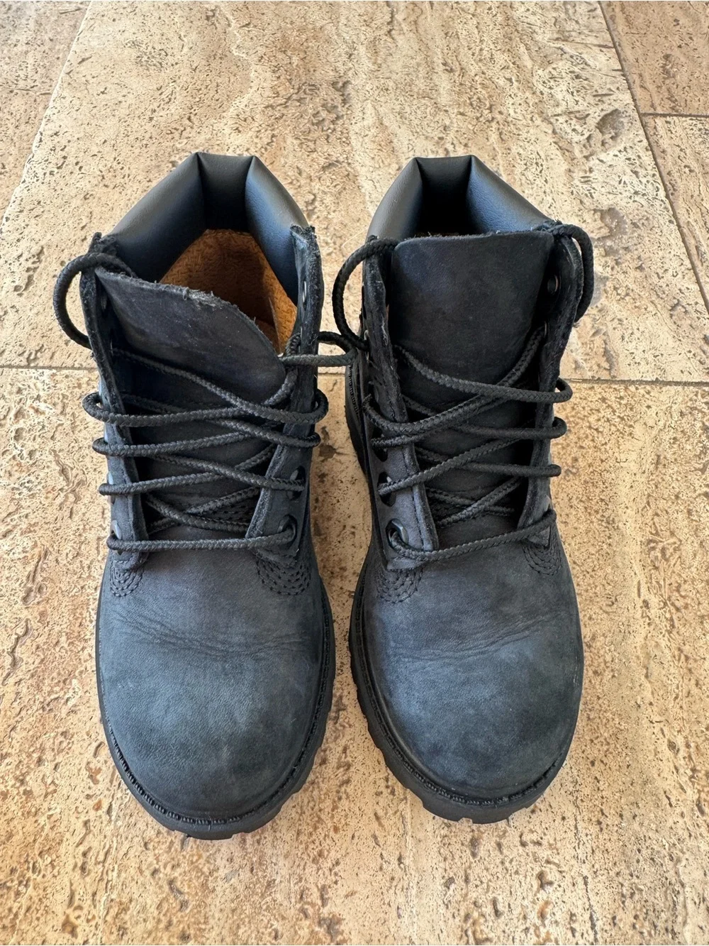 Toddlers TIMBERLAND 6” Premium Waterproof size 9 Boots